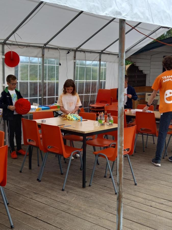 Montenau Camping Oos Heem מראה חיצוני תמונה